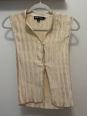 Motel Rocks Cream Textured Sleeveless Button-Front Top